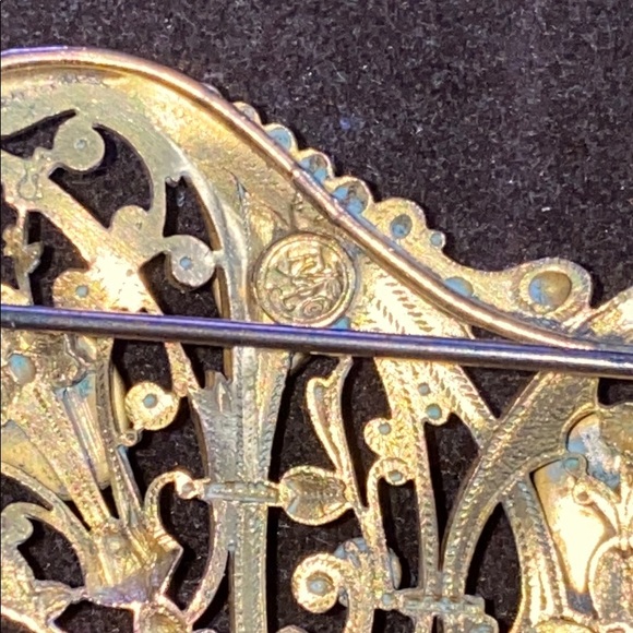 Miriam Haskell Heart Brooch - Picture 3 of 6